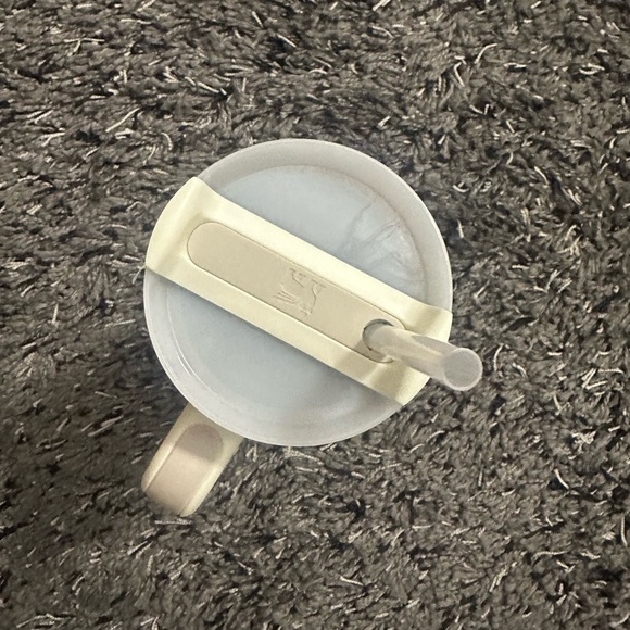 Stanley 40oz Thirst Quencher - Picture 3 of 5